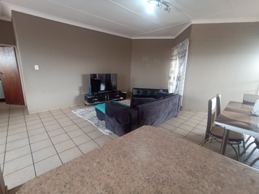 To Let 1 Bedroom Property for Rent in Potchefstroom South North West